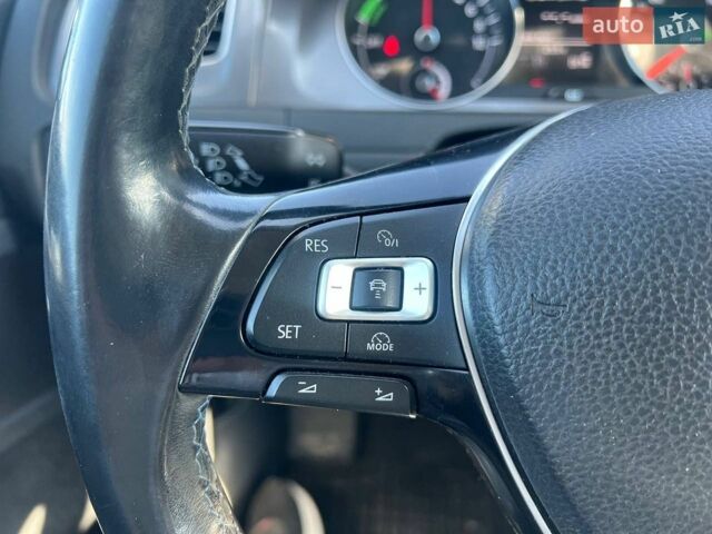 Білий Фольксваген e-Golf, об'ємом двигуна 0 л та пробігом 152 тис. км за 10390 $, фото 25 на Automoto.ua