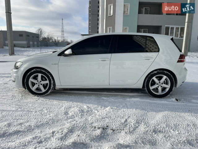 Белый Фольксваген e-Golf, объемом двигателя 0 л и пробегом 158 тыс. км за 9200 $, фото 2 на Automoto.ua