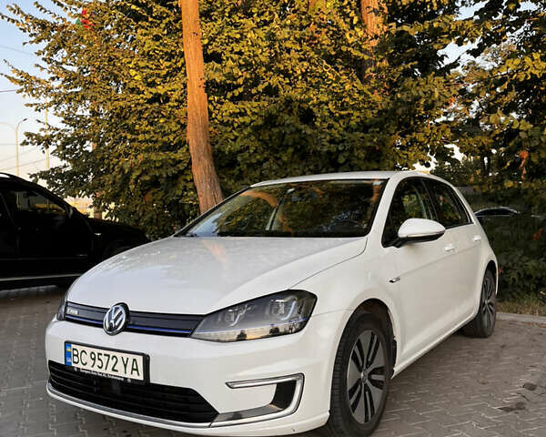 Белый Фольксваген e-Golf, объемом двигателя 0 л и пробегом 151 тыс. км за 8100 $, фото 3 на Automoto.ua