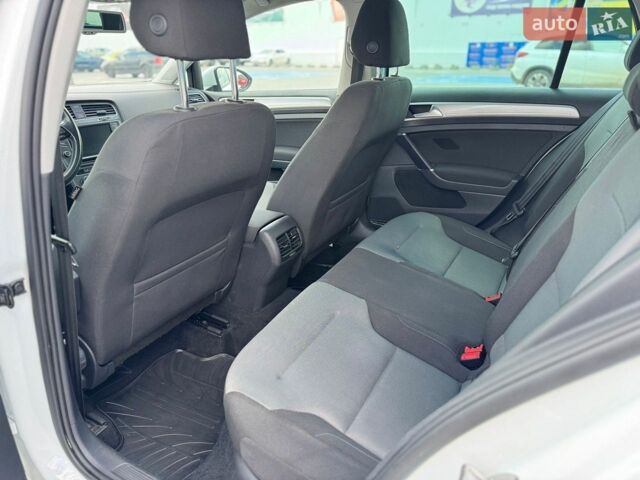 Білий Фольксваген e-Golf, об'ємом двигуна 0 л та пробігом 93 тис. км за 8500 $, фото 9 на Automoto.ua