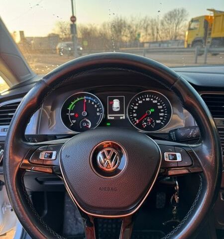 Білий Фольксваген e-Golf, об'ємом двигуна 0 л та пробігом 141 тис. км за 7600 $, фото 21 на Automoto.ua