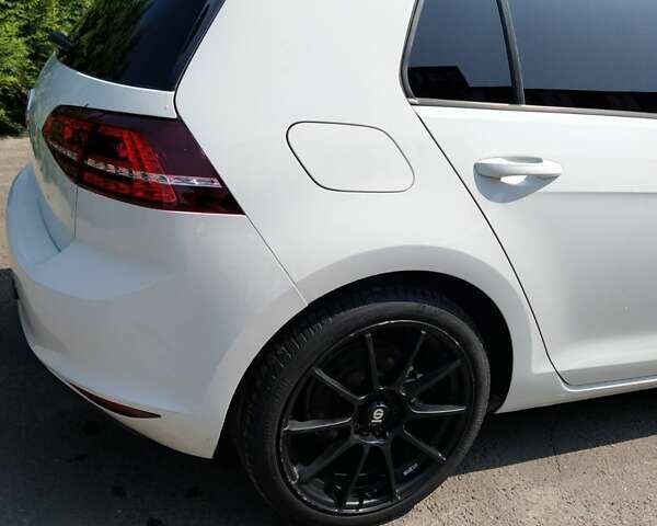 Білий Фольксваген e-Golf, об'ємом двигуна 0 л та пробігом 138 тис. км за 7900 $, фото 7 на Automoto.ua