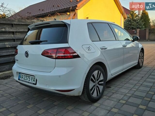 Білий Фольксваген e-Golf, об'ємом двигуна 0 л та пробігом 152 тис. км за 8000 $, фото 5 на Automoto.ua
