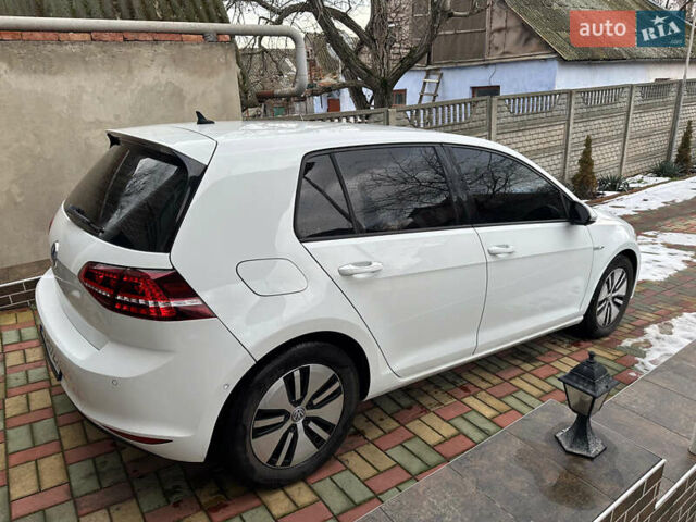 Білий Фольксваген e-Golf, об'ємом двигуна 0 л та пробігом 113 тис. км за 9900 $, фото 7 на Automoto.ua