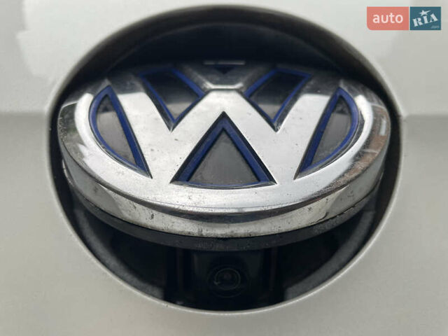 Белый Фольксваген e-Golf, объемом двигателя 0 л и пробегом 92 тыс. км за 9500 $, фото 61 на Automoto.ua