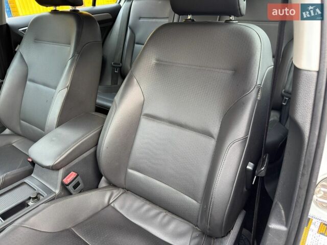 Білий Фольксваген e-Golf, об'ємом двигуна 0 л та пробігом 126 тис. км за 8000 $, фото 14 на Automoto.ua