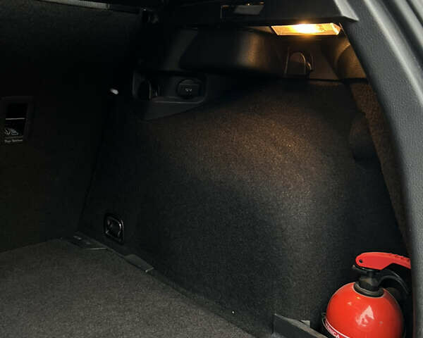 Белый Фольксваген e-Golf, объемом двигателя 0 л и пробегом 110 тыс. км за 8490 $, фото 52 на Automoto.ua