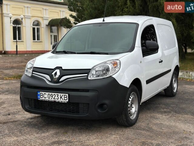 Белый Фольксваген e-Golf, объемом двигателя 0 л и пробегом 126 тыс. км за 8000 $, фото 29 на Automoto.ua