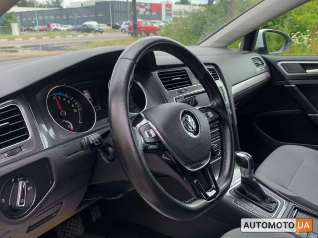 Білий Фольксваген e-Golf, об'ємом двигуна 24 л та пробігом 113 тис. км за 9700 $, фото 9 на Automoto.ua