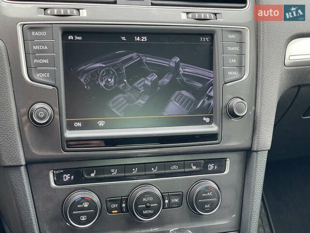 Белый Фольксваген e-Golf, объемом двигателя 0 л и пробегом 154 тыс. км за 9200 $, фото 25 на Automoto.ua