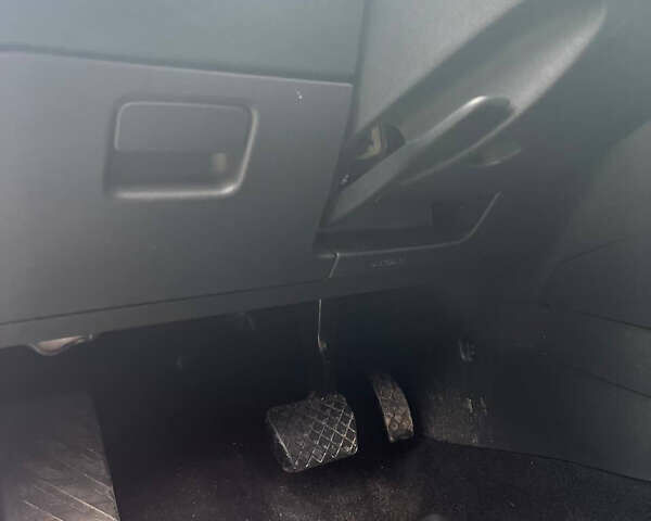 Белый Фольксваген e-Golf, объемом двигателя 0 л и пробегом 114 тыс. км за 9800 $, фото 59 на Automoto.ua