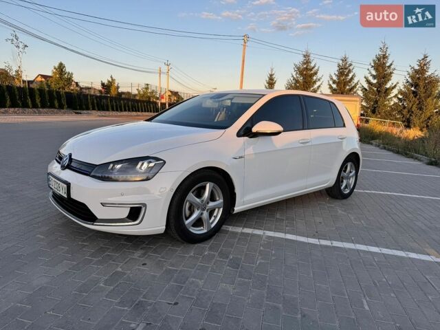 Белый Фольксваген e-Golf, объемом двигателя 0 л и пробегом 172 тыс. км за 8399 $, фото 1 на Automoto.ua