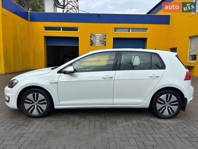 Білий Фольксваген e-Golf, об'ємом двигуна 0 л та пробігом 126 тис. км за 8000 $, фото 4 на Automoto.ua