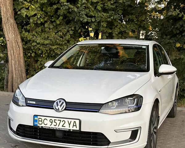 Белый Фольксваген e-Golf, объемом двигателя 0 л и пробегом 151 тыс. км за 8100 $, фото 22 на Automoto.ua