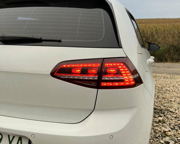 Білий Фольксваген e-Golf, об'ємом двигуна 0 л та пробігом 116 тис. км за 7700 $, фото 30 на Automoto.ua