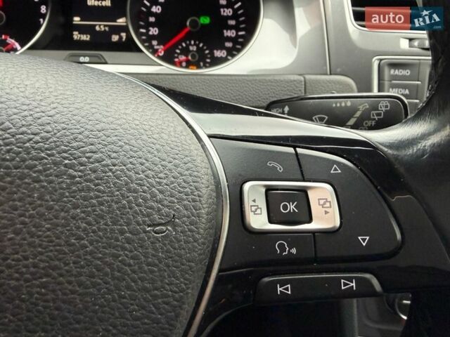 Білий Фольксваген e-Golf, об'ємом двигуна 0 л та пробігом 96 тис. км за 9500 $, фото 31 на Automoto.ua