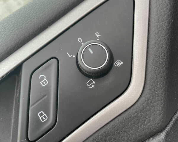 Белый Фольксваген e-Golf, объемом двигателя 0 л и пробегом 92 тыс. км за 9500 $, фото 26 на Automoto.ua