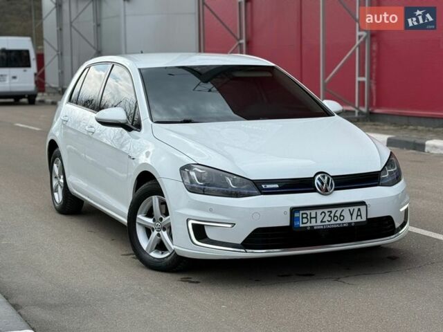 Білий Фольксваген e-Golf, об'ємом двигуна 0 л та пробігом 96 тис. км за 9500 $, фото 2 на Automoto.ua