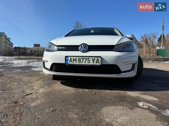 Белый Фольксваген e-Golf, объемом двигателя 0 л и пробегом 157 тыс. км за 8800 $, фото 5 на Automoto.ua