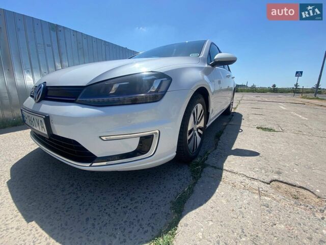Білий Фольксваген e-Golf, об'ємом двигуна 0 л та пробігом 156 тис. км за 7500 $, фото 3 на Automoto.ua