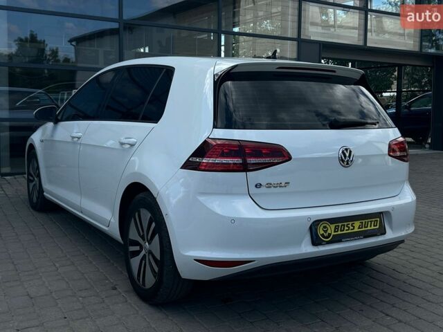 Білий Фольксваген e-Golf, об'ємом двигуна 0 л та пробігом 100 тис. км за 9900 $, фото 4 на Automoto.ua