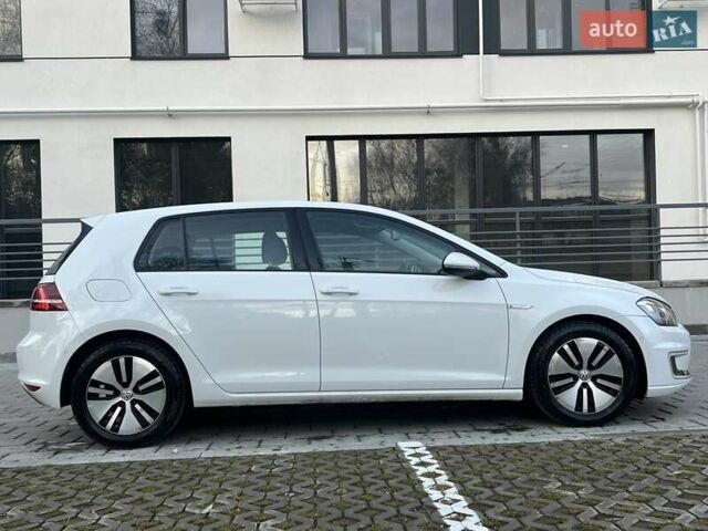 Белый Фольксваген e-Golf, объемом двигателя 0 л и пробегом 127 тыс. км за 8350 $, фото 3 на Automoto.ua