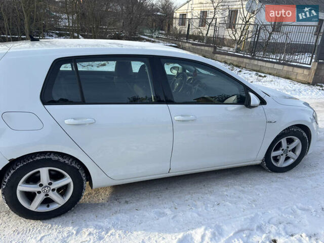 Белый Фольксваген e-Golf, объемом двигателя 0 л и пробегом 214 тыс. км за 6700 $, фото 2 на Automoto.ua