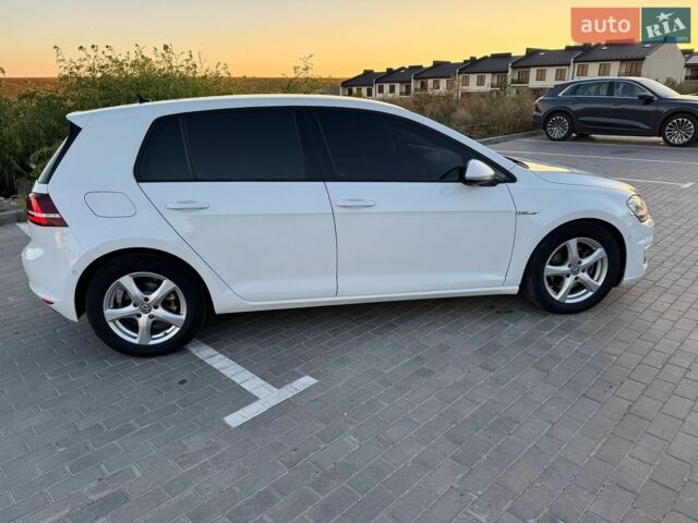 Белый Фольксваген e-Golf, объемом двигателя 0 л и пробегом 172 тыс. км за 8399 $, фото 4 на Automoto.ua