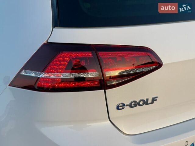 Белый Фольксваген e-Golf, объемом двигателя 0 л и пробегом 171 тыс. км за 7300 $, фото 21 на Automoto.ua