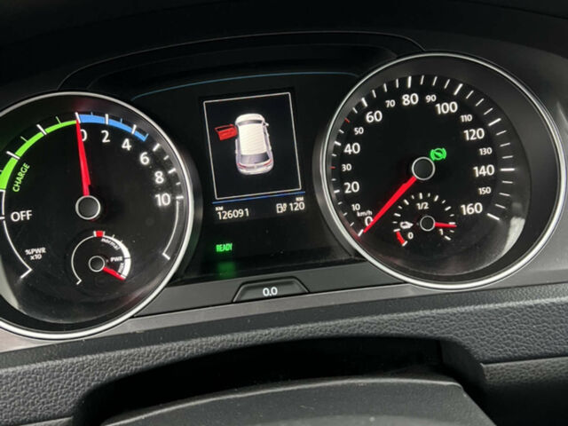 Білий Фольксваген e-Golf, об'ємом двигуна 0 л та пробігом 126 тис. км за 8550 $, фото 13 на Automoto.ua