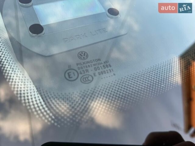 Белый Фольксваген e-Golf, объемом двигателя 0 л и пробегом 131 тыс. км за 8999 $, фото 38 на Automoto.ua