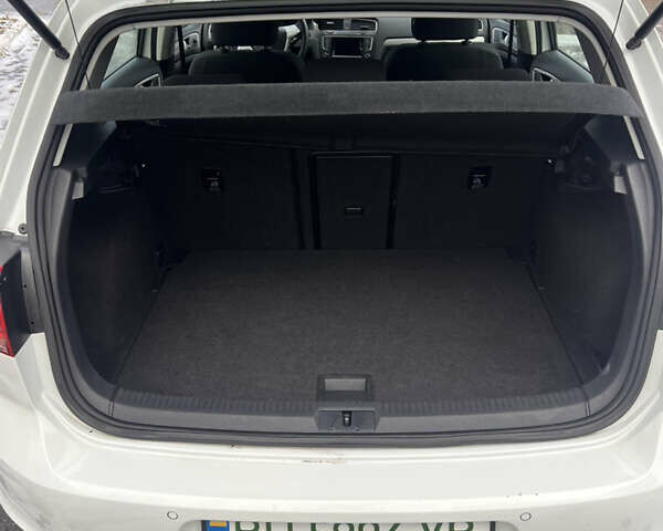 Белый Фольксваген e-Golf, объемом двигателя 0 л и пробегом 153 тыс. км за 7700 $, фото 6 на Automoto.ua