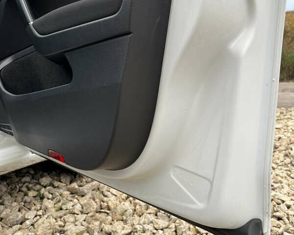 Білий Фольксваген e-Golf, об'ємом двигуна 0 л та пробігом 116 тис. км за 7700 $, фото 37 на Automoto.ua