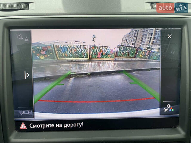 Белый Фольксваген e-Golf, объемом двигателя 0 л и пробегом 92 тыс. км за 9500 $, фото 50 на Automoto.ua