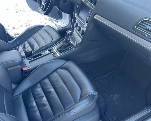 Білий Фольксваген e-Golf, об'ємом двигуна 0 л та пробігом 163 тис. км за 7450 $, фото 18 на Automoto.ua