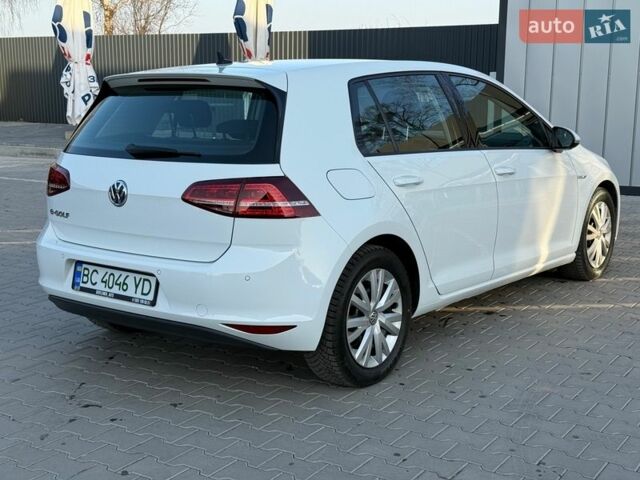 Білий Фольксваген e-Golf, об'ємом двигуна 0 л та пробігом 97 тис. км за 8500 $, фото 11 на Automoto.ua