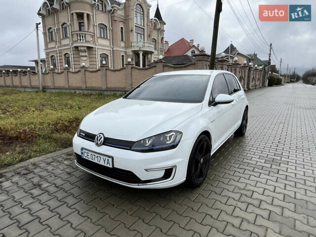 Белый Фольксваген e-Golf, объемом двигателя 0 л и пробегом 104 тыс. км за 9000 $, фото 2 на Automoto.ua