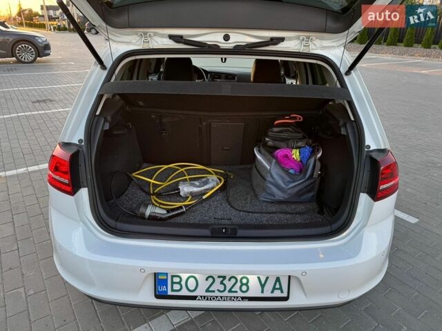 Белый Фольксваген e-Golf, объемом двигателя 0 л и пробегом 172 тыс. км за 8399 $, фото 11 на Automoto.ua