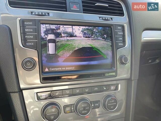 Белый Фольксваген e-Golf, объемом двигателя 0 л и пробегом 142 тыс. км за 9700 $, фото 26 на Automoto.ua