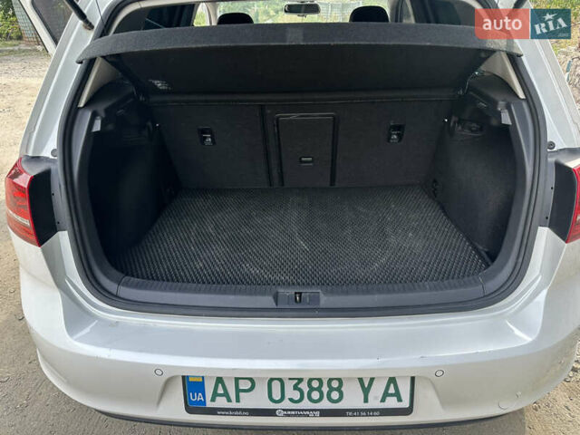 Белый Фольксваген e-Golf, объемом двигателя 0 л и пробегом 131 тыс. км за 8700 $, фото 10 на Automoto.ua