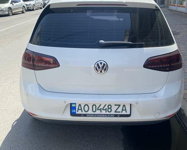 Білий Фольксваген e-Golf, об'ємом двигуна 0 л та пробігом 113 тис. км за 8900 $, фото 3 на Automoto.ua
