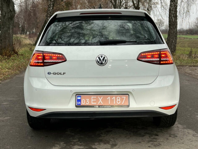 Білий Фольксваген e-Golf, об'ємом двигуна 0 л та пробігом 126 тис. км за 8550 $, фото 7 на Automoto.ua