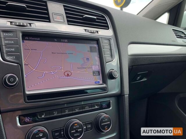 Білий Фольксваген e-Golf, об'ємом двигуна 24 л та пробігом 113 тис. км за 9700 $, фото 13 на Automoto.ua