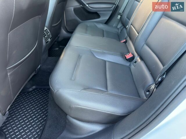 Белый Фольксваген e-Golf, объемом двигателя 0 л и пробегом 126 тыс. км за 8000 $, фото 23 на Automoto.ua