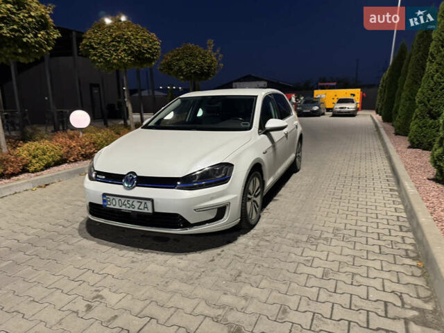 Белый Фольксваген e-Golf, объемом двигателя 0 л и пробегом 169 тыс. км за 8400 $, фото 10 на Automoto.ua