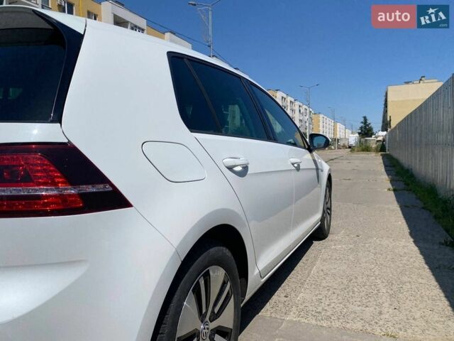 Білий Фольксваген e-Golf, об'ємом двигуна 0 л та пробігом 156 тис. км за 7500 $, фото 2 на Automoto.ua