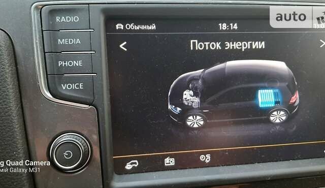Белый Фольксваген e-Golf, объемом двигателя 0 л и пробегом 107 тыс. км за 8800 $, фото 51 на Automoto.ua