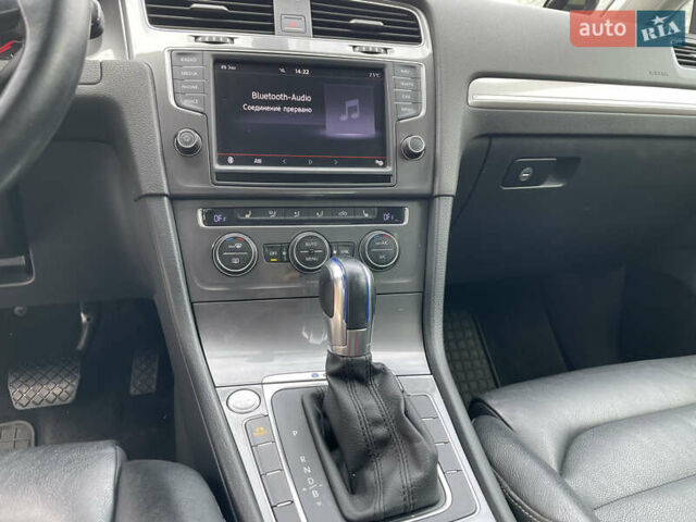 Белый Фольксваген e-Golf, объемом двигателя 0 л и пробегом 154 тыс. км за 9200 $, фото 17 на Automoto.ua