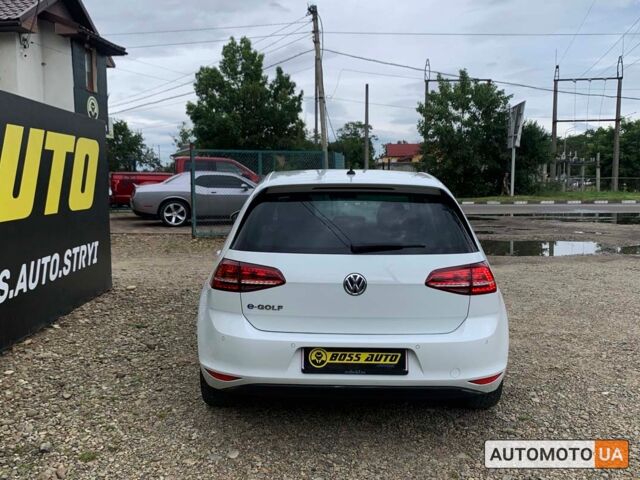 Білий Фольксваген e-Golf, об'ємом двигуна 24 л та пробігом 113 тис. км за 9700 $, фото 4 на Automoto.ua