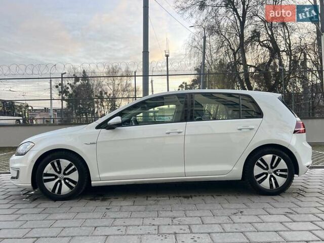Белый Фольксваген e-Golf, объемом двигателя 0 л и пробегом 127 тыс. км за 8350 $, фото 7 на Automoto.ua